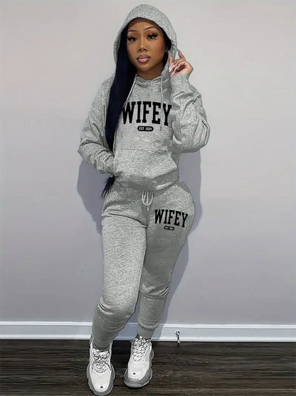 'Wifey' Graphic Fleece-Lined Hoodie and Joggers Set for Women