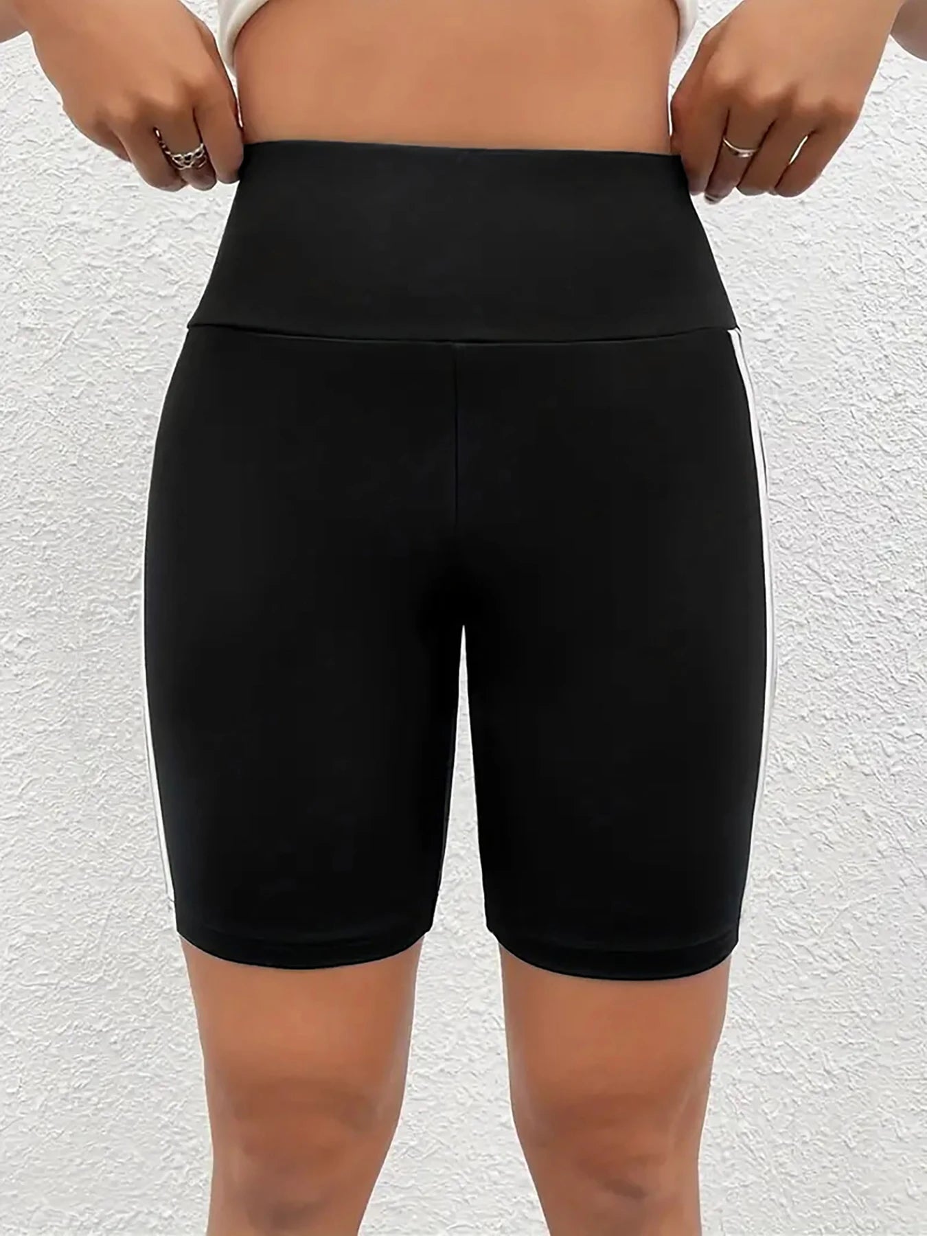 High Stretch Plus Size Athletic Shorts for Women Sporty Knit Mid Thigh Pants with Side Stripes Fashionable and Comfortable Pants